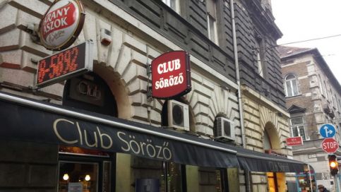 Club Söröző12