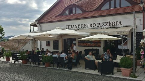 Tihany Retro Pizzéria19