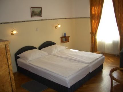 Hotel Aranyhajó Pécs3
