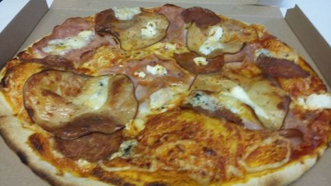 Pizza-Sarock Pizzéria1