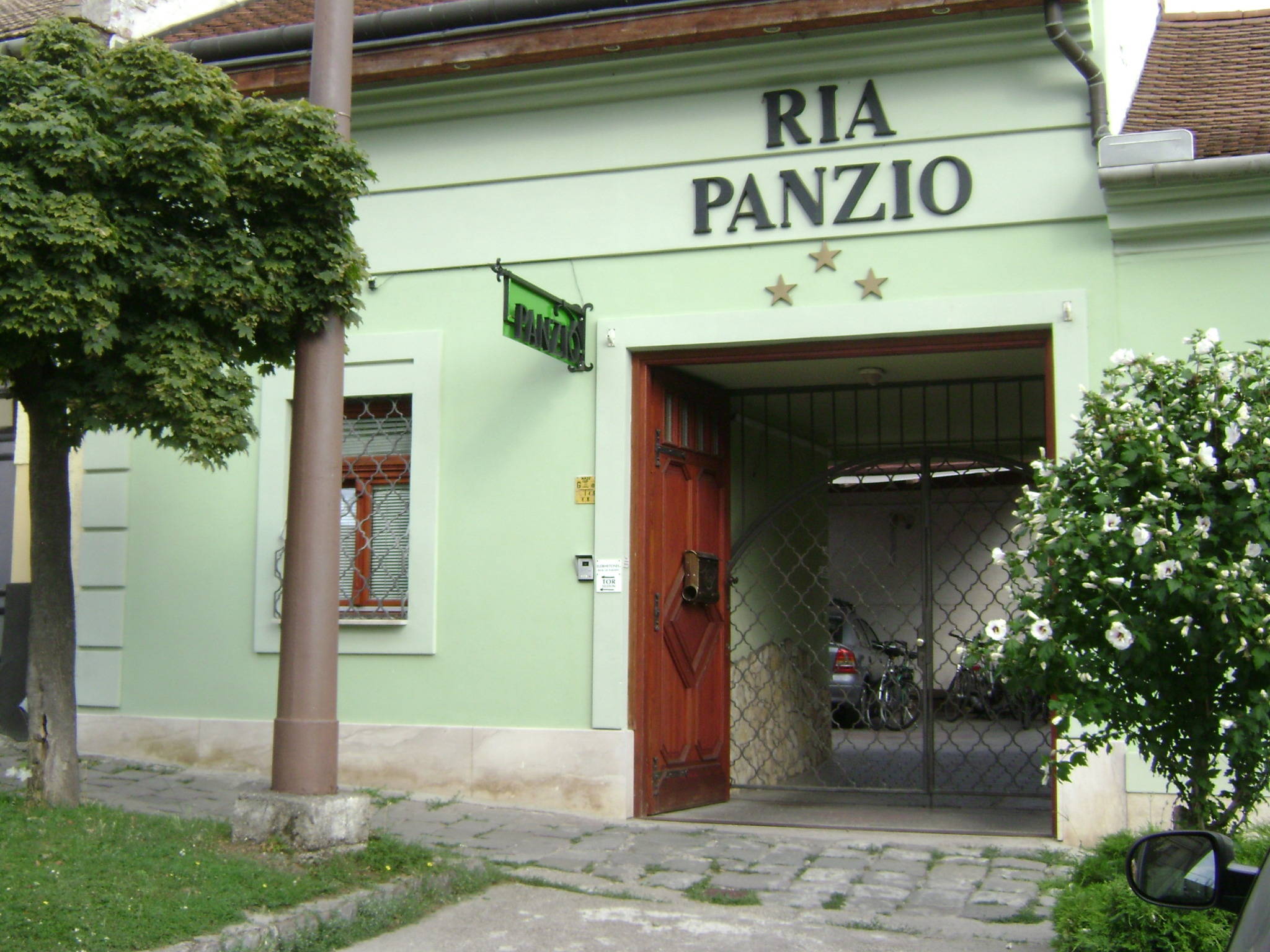 Ria Panzió – Esztergom fotó 7
