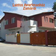 Lantos Apartmanház