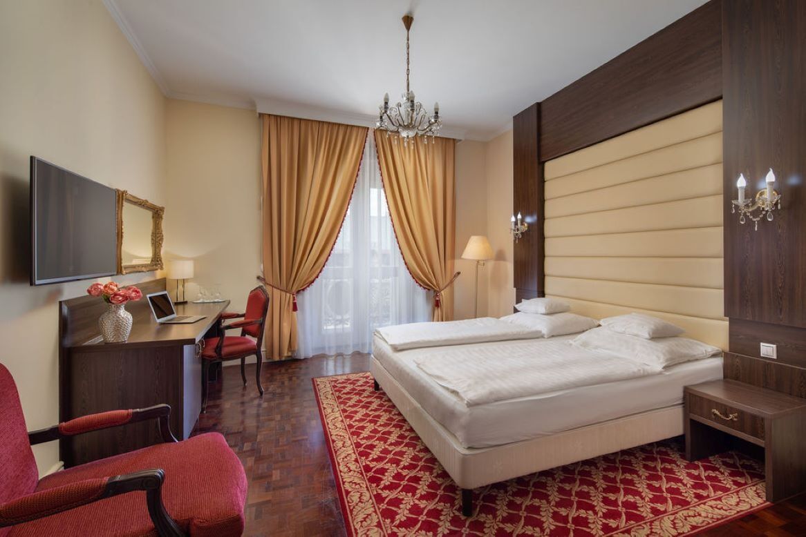 Kristály Imperial Hotel – Tata fotó 15