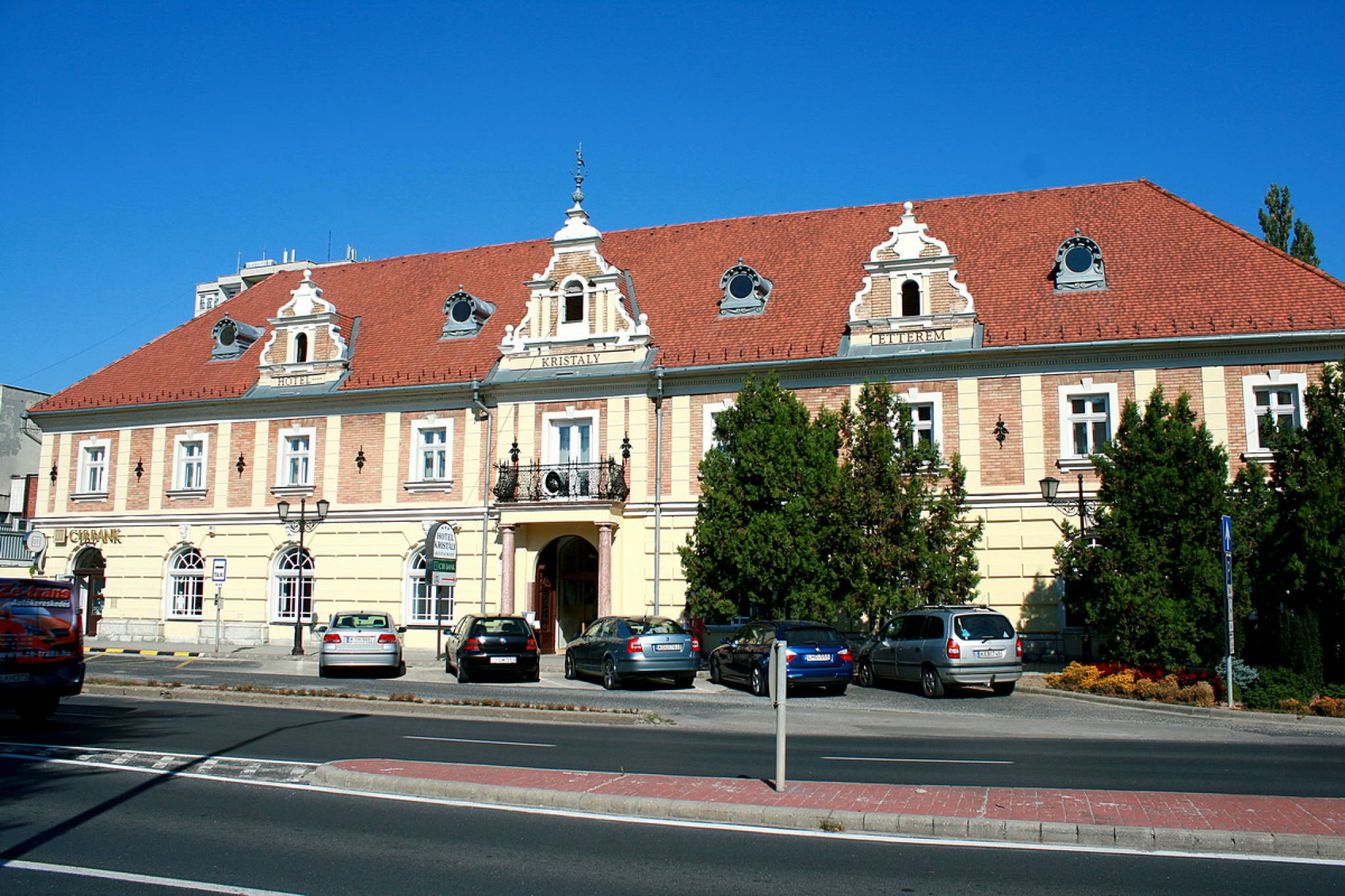 Kristály Imperial Hotel – Tata