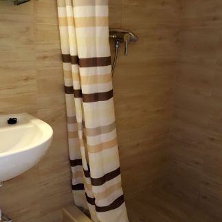 Apartmanház Villa Lakos14