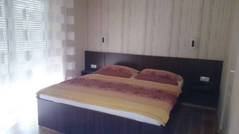 Apartmanház Villa Lakos2