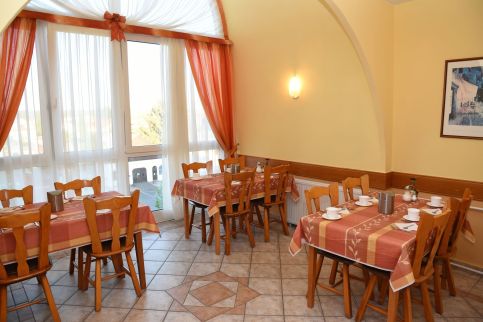 Hotel Napsugár7