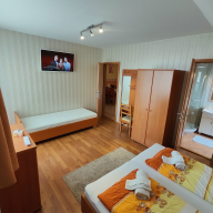 Sárga Apartmanház