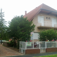 Pávics Apartmanház