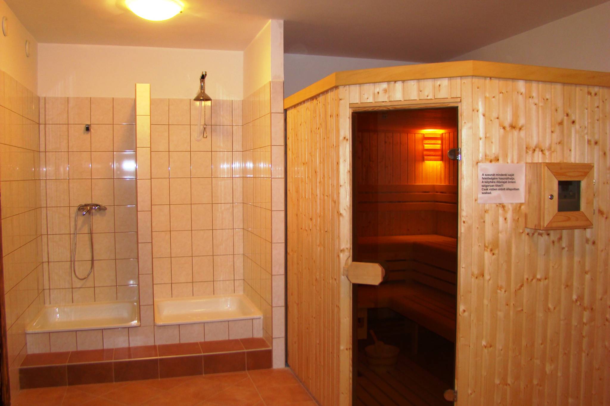 Eman Apartmanok – Sárvár fotó 13