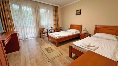 Hotel Járja5