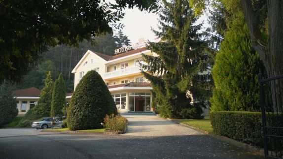 Villa Medici Hotel és Étterem