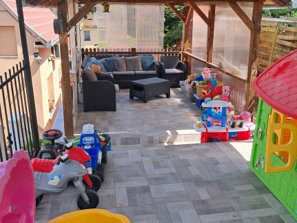 Erna Apartman54