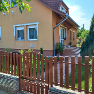 Valéria Apartman