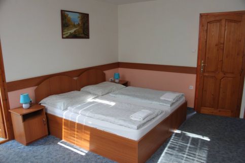 Kék Villa Apartmanház7