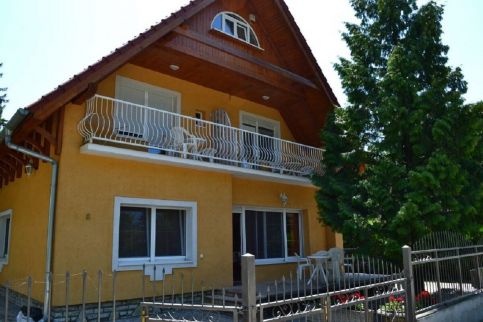 Siófok-Széplak Apartmanház1