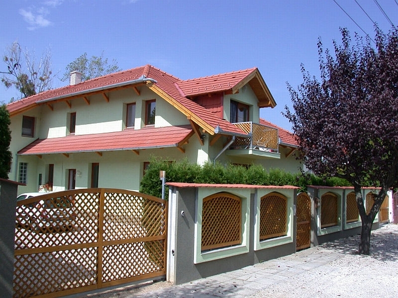 Ibolya Apartmanok – Balatonberény