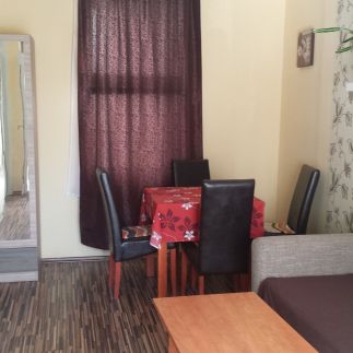 Laura Apartman 210