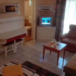 Panoráma Apartmanház23