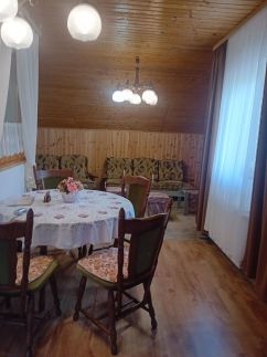 Irisz Apartmanház5