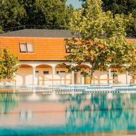 Kastélypark Fürdő Motel