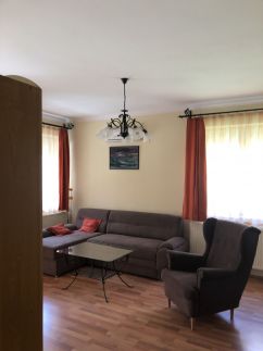 Imre Apartman12