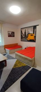 A4 Apartman32