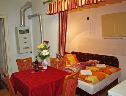 Arany Barokk Apartman14