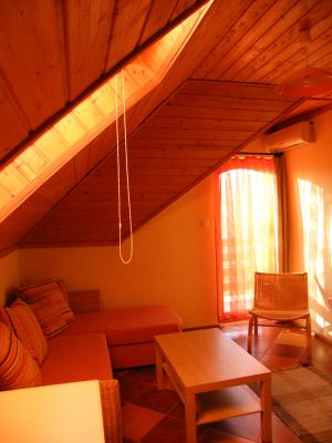 Lili Apartmanház – Kehidakustány fotó 8