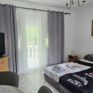Royal Apartmanház