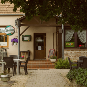 Borostyánkert Étterem és Vendégház