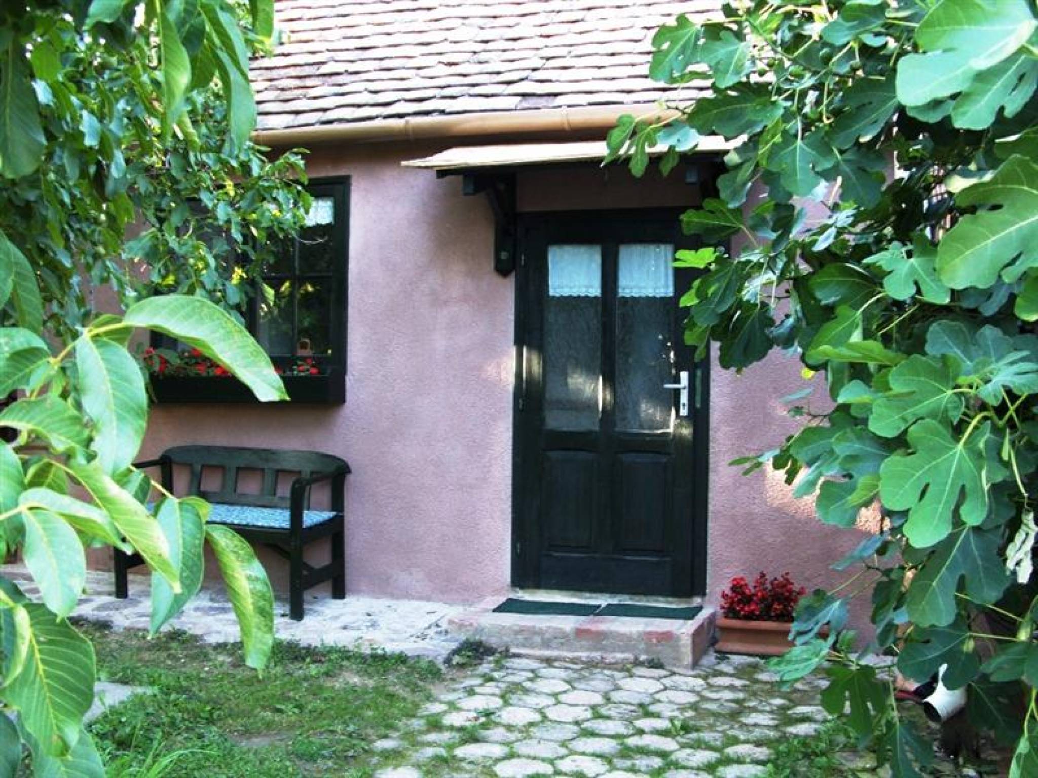 Apartman Vörösdombi Vendégház – Cserkút