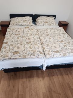 Rózsaszín Vendégház7