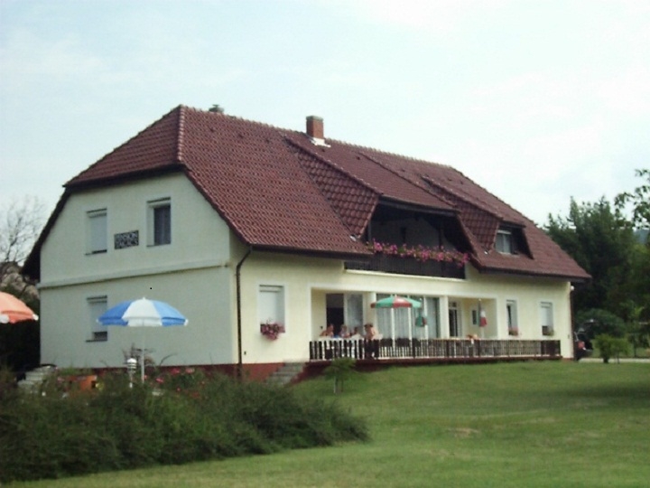 Takács Panzió – Gyenesdiás fotó 14