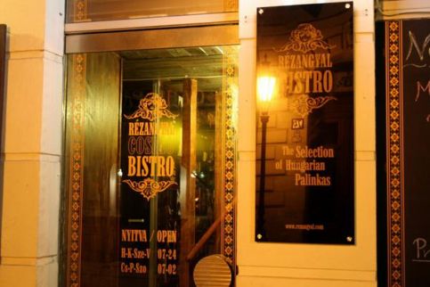 Rézangyal Cosmo Bistro9