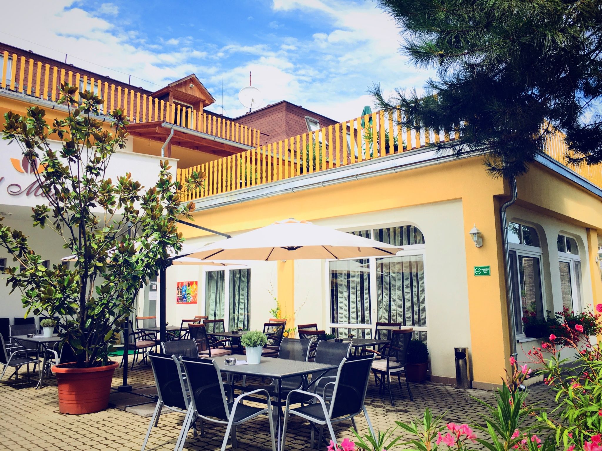 Hotel Magnólia – Balatonszepezd fotó 29