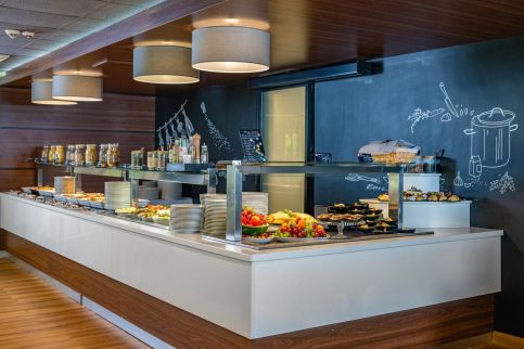 Ambient Hotel & AromaSPA Sikonda38