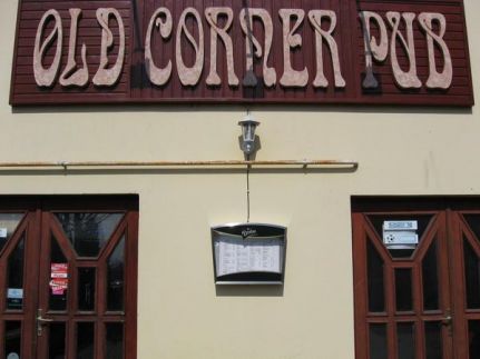Old Corner Pub és Söröző7