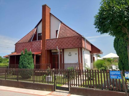 Tamás Villa