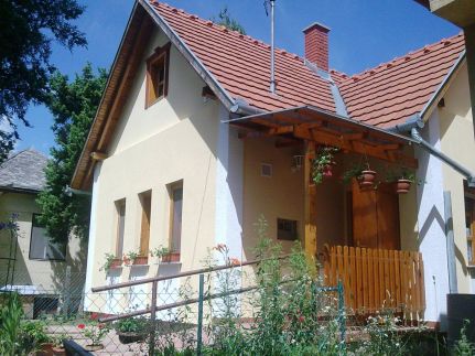 Liget Apartmanház