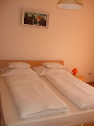 Anita Apartman12