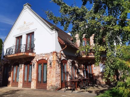 Várkert Panzió és Étterem7