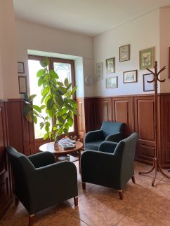 Várkert Panzió és Étterem10