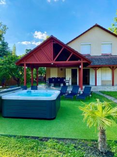 Tieff Apartmanház97