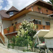 Engelhaus Apartmanház