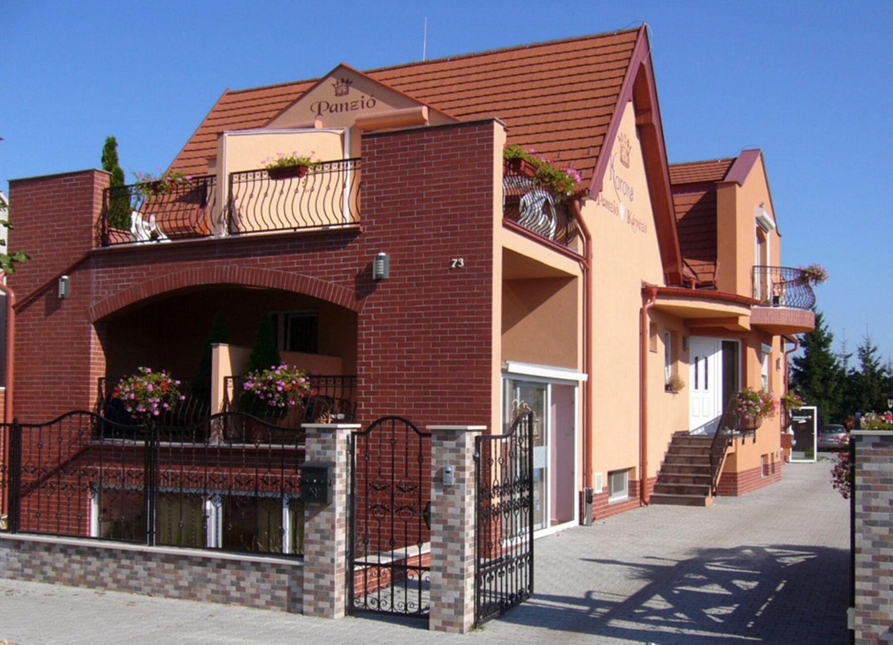 Korona Panzió – Sárvár