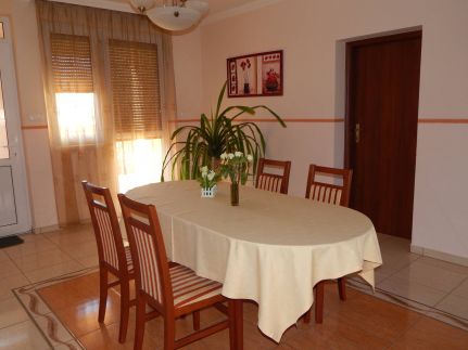 Holiday Apartman10