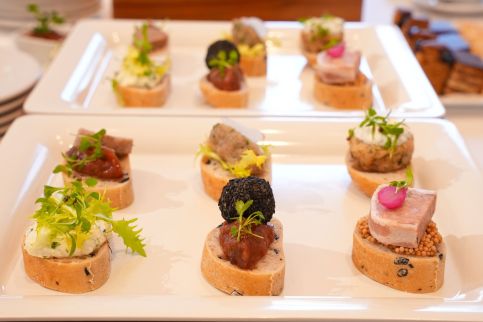 Hubertus-Hof Szálloda és Étterem74