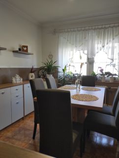 Kata Apartman