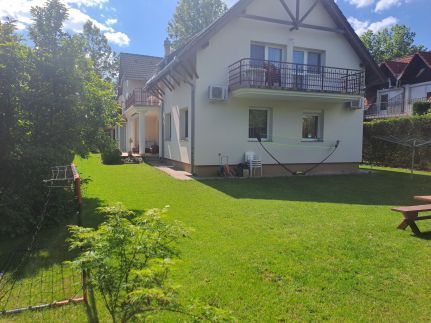 Scamard Apartmanház4